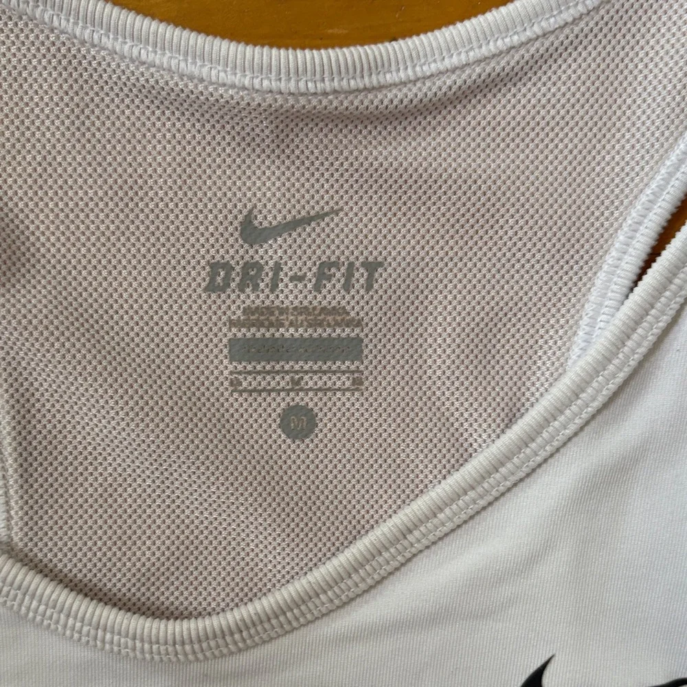 Nike White Performance Tank Top - Picture 2 of 3